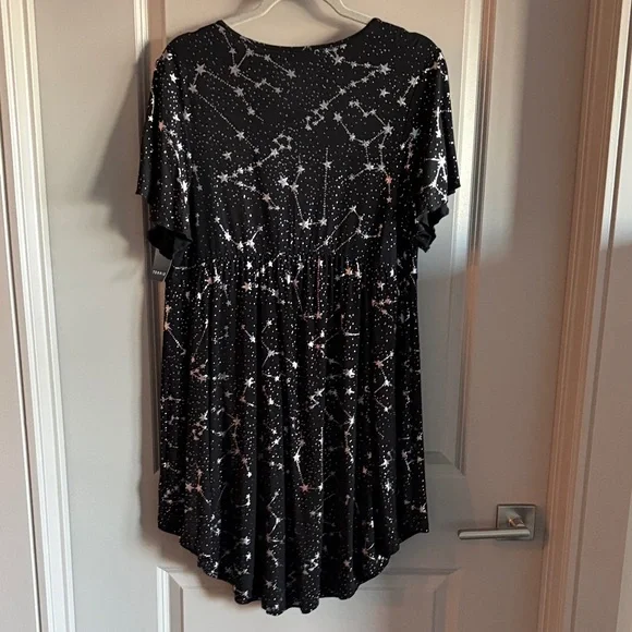 torrid Black 'Super Soft' Sleep Top - Picture 4 of 5